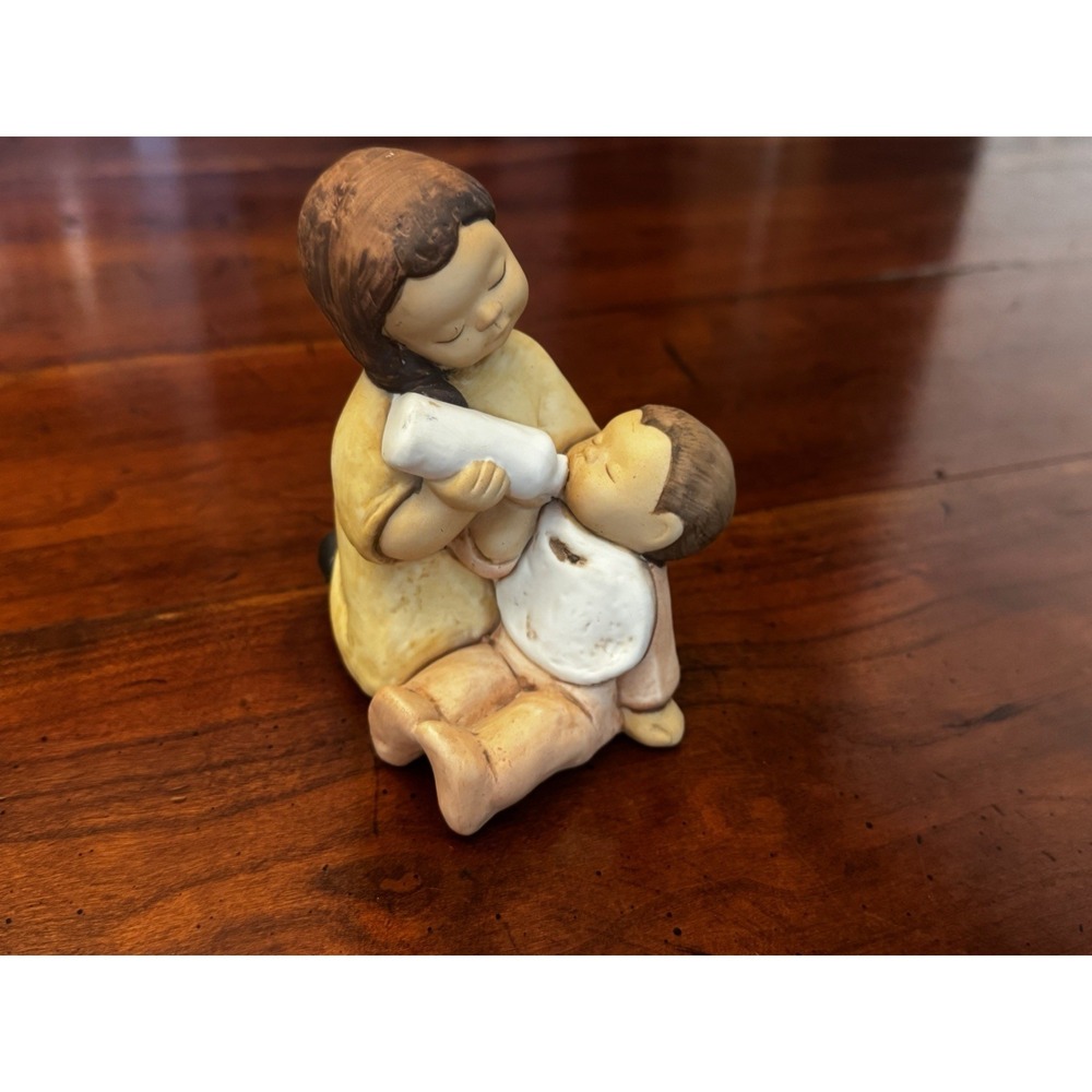 Goebel Nina & Marco "The‎ First Drink" Sibling Figurines Big Sister